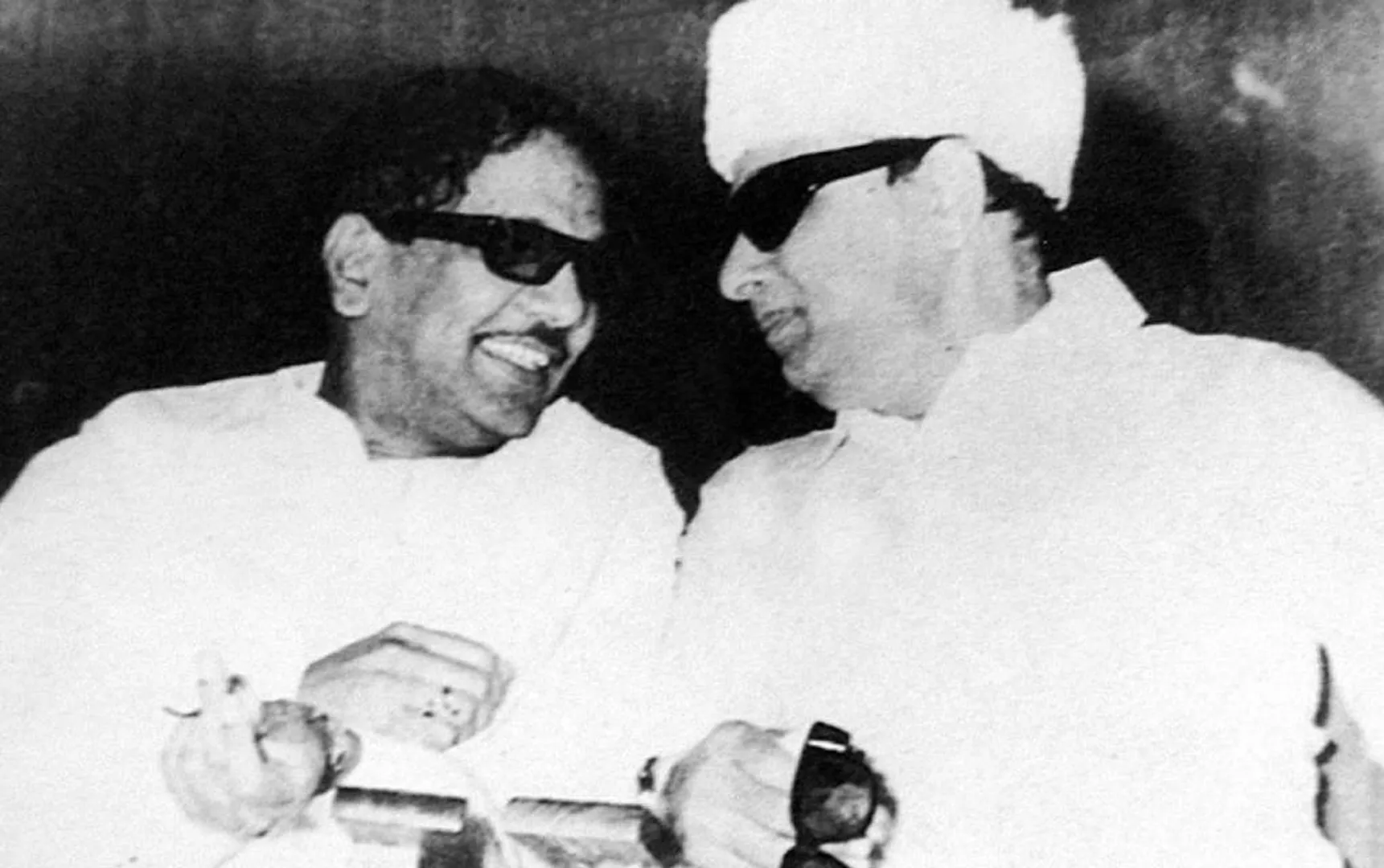 kalaingnar mgr